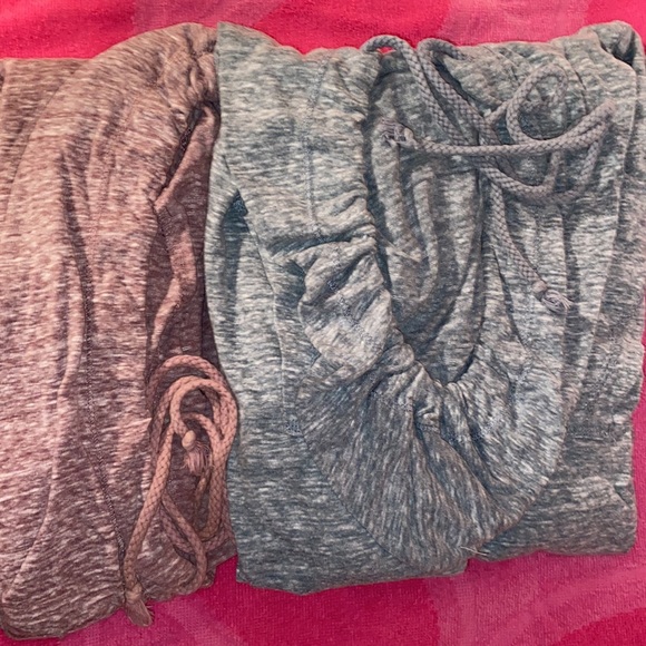 BUNDLE LONG SLEEVE HEATHERED HOODED T-SHIRTS - Picture 2 of 2